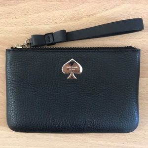 Kate Spade Leeroy Street Bee Wristlet (Black)